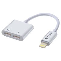 Adaptor 2 in 1 Lightning la Dual Port Lightning Devia Smart White